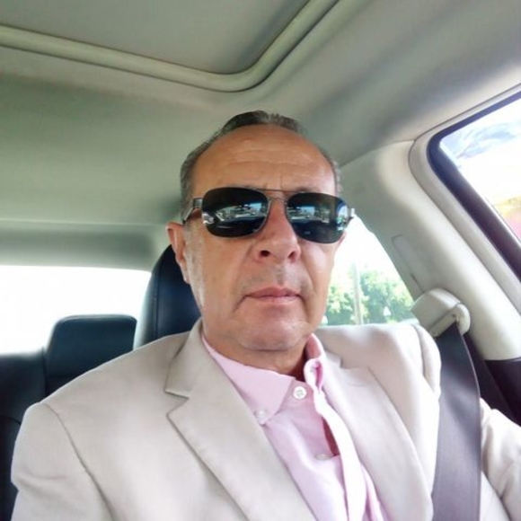 Meet your Posher, Guillermo - Picture 1 of 1